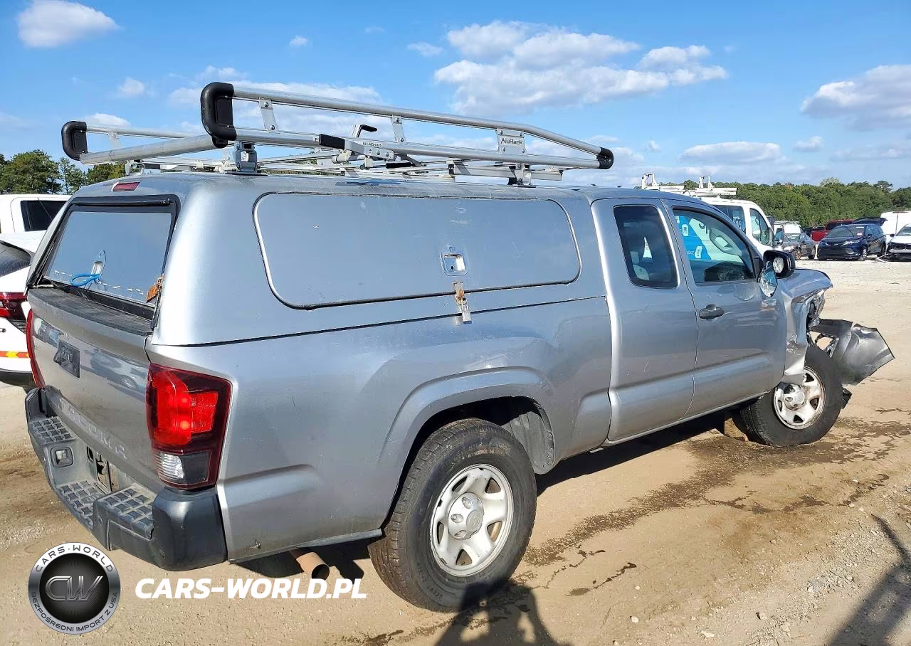 2018 Toyota Tacoma Sr VIN:5TFRX5GN1JX113353 - 3