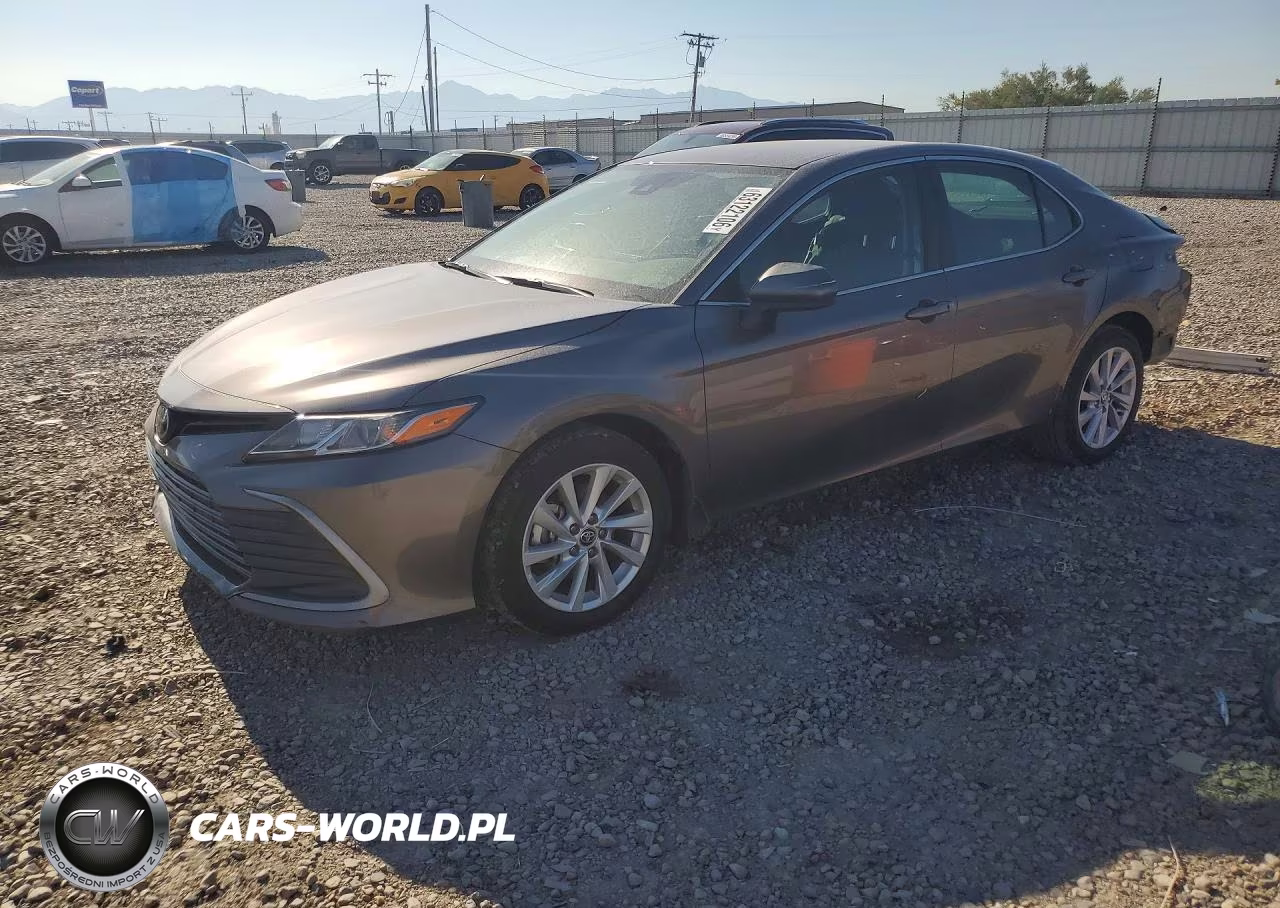2024 Toyota Camry Le