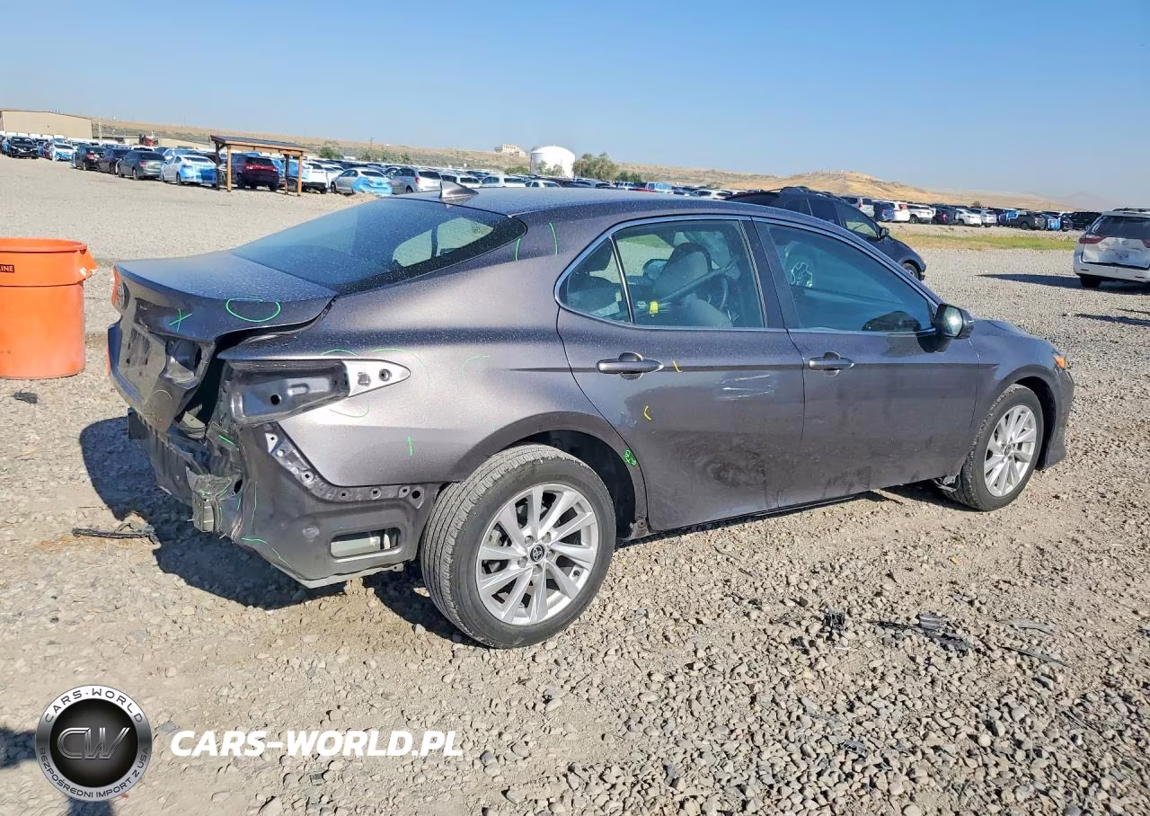 2024 Toyota Camry Le VIN:4T1C11BK6RU113743 - 3