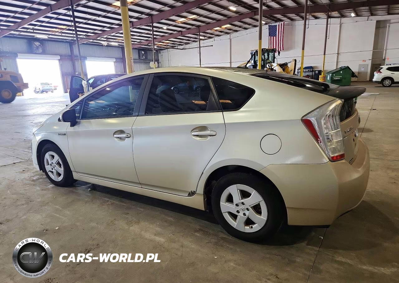 2011 Toyota Prius Two VIN:JTDKN3DU3B0256693 - 2