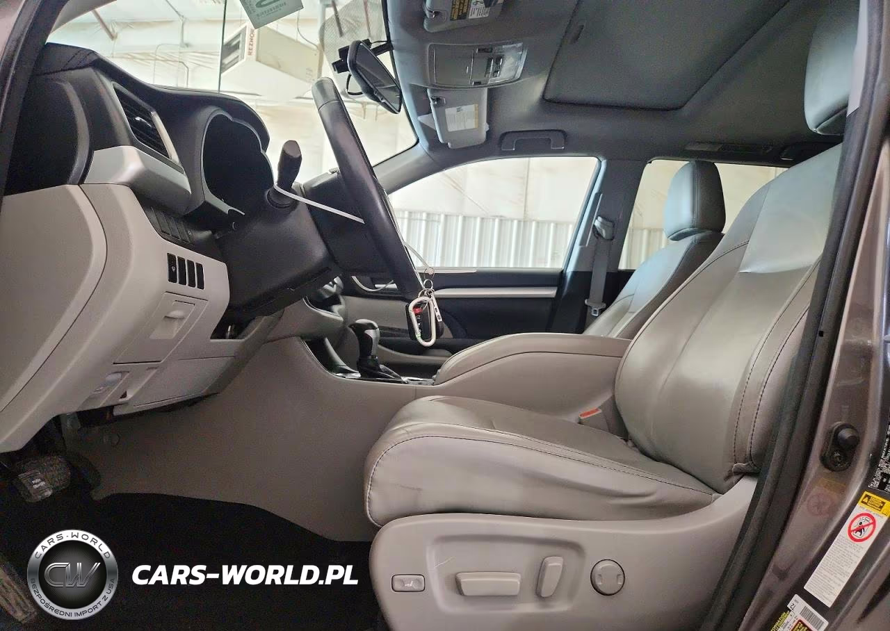 2016 Toyota Highlander Xle VIN:5TDJKRFH2GS313655 - 7