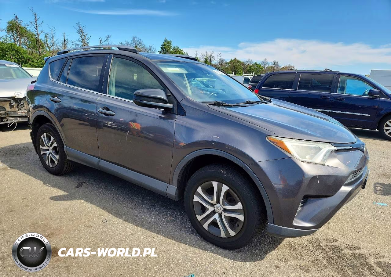 2017 Toyota Rav4 Le VIN:JTMBFREV6HJ712745 - 4