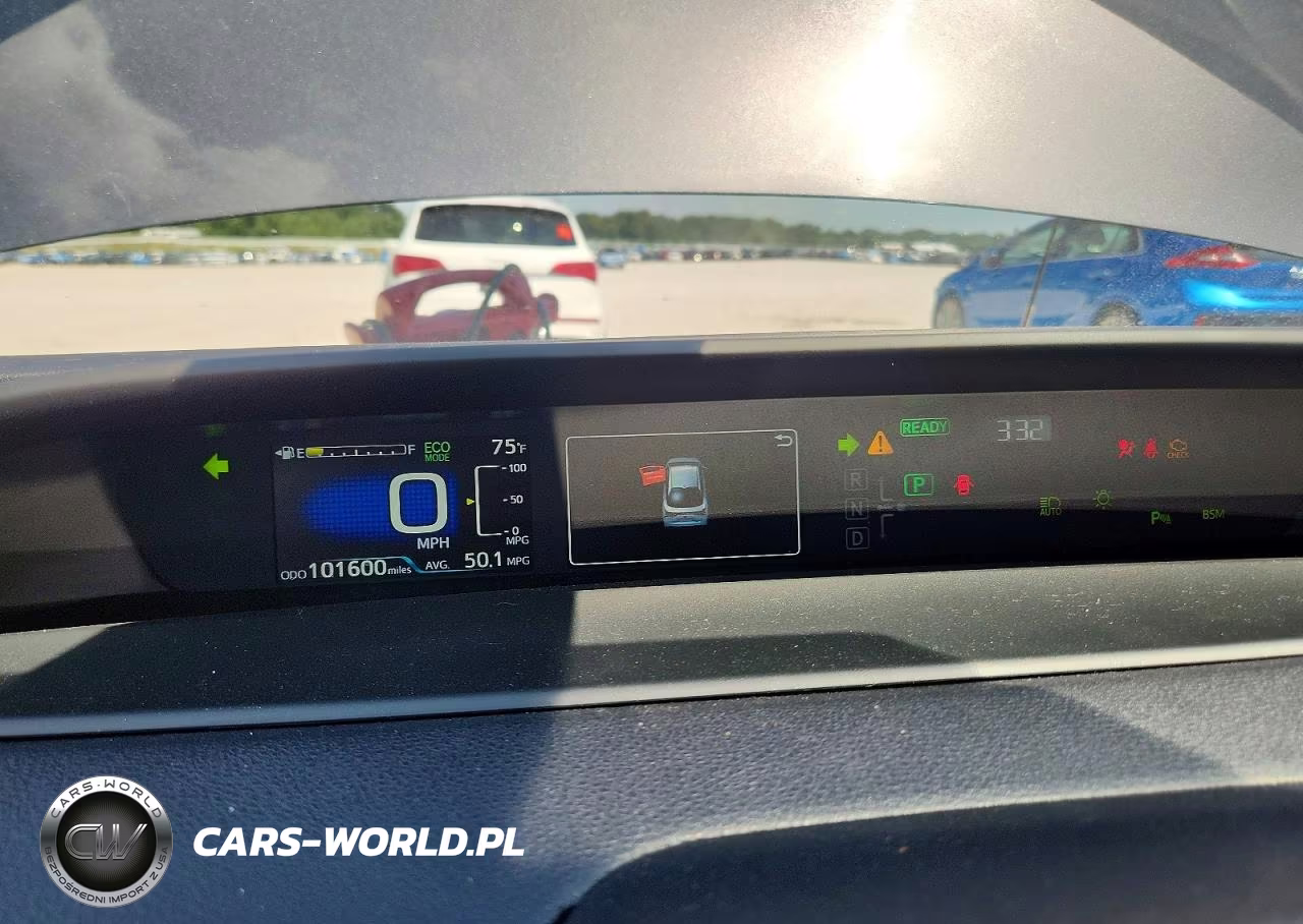 2020 Toyota Prius Le VIN:JTDKARFU7L3125326 - 9