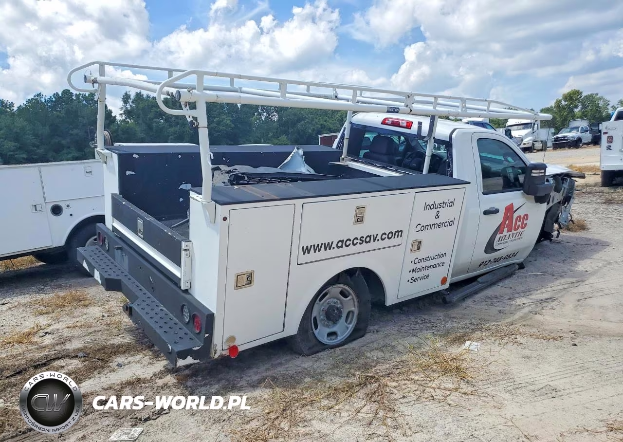 2022 Chevrolet Silverado C2500 Heavy Duty VIN:1GC0WLE71NF120822 - 3