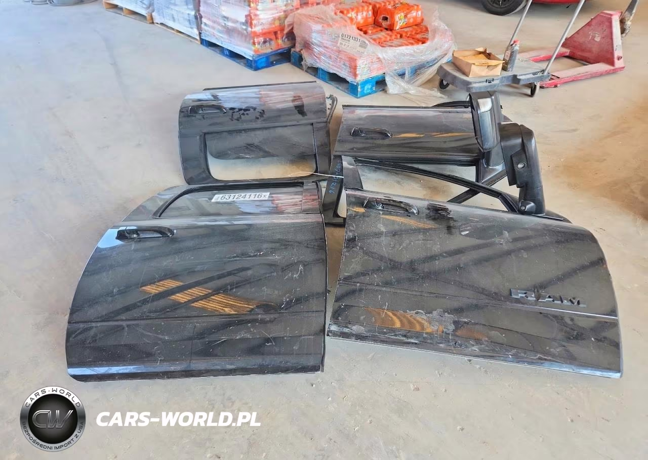 2021 Ram 2500 Limited VIN:3C6UR5SL2MG628842 - 9