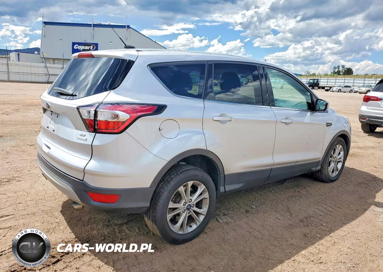 2017 Ford Escape Se VIN:1FMCU0GD5HUE39902 - 3