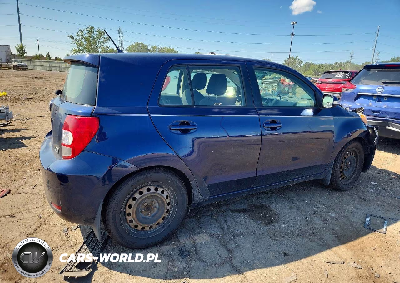2013 Scion Xd Base VIN:JTKKUPB47D1032829 - 3