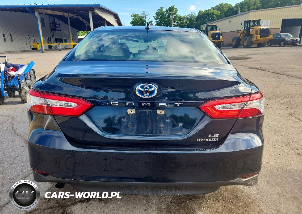 2018 Toyota Camry Le VIN:4T1B31HK4JU505945 - 6