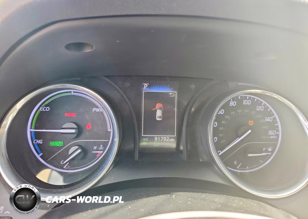 2018 Toyota Camry Le VIN:4T1B31HK4JU505945 - 9