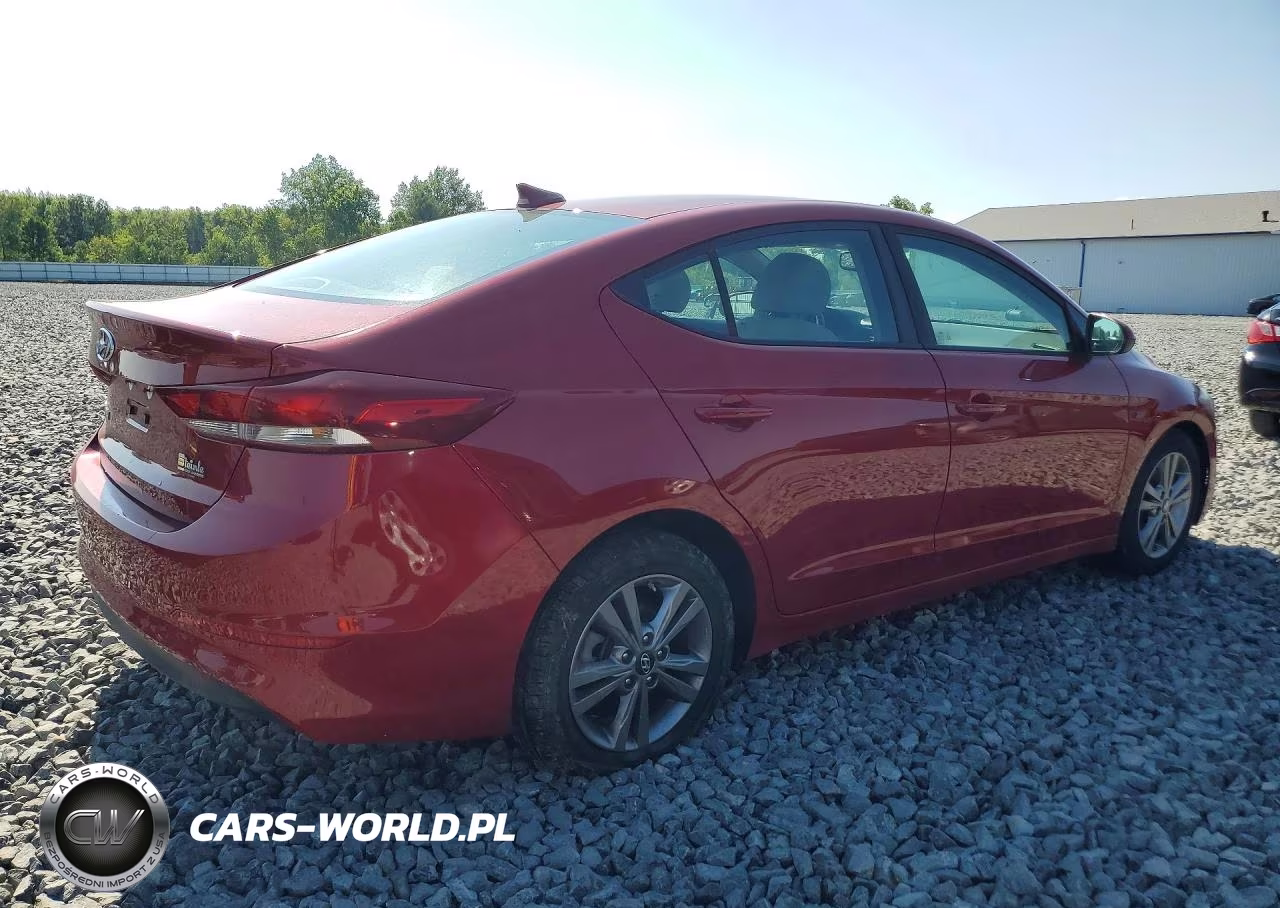 2018 Hyundai Elantra Value Edition VIN:KMHD84LF3JU610837 - 3