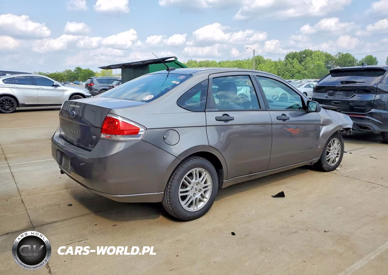 2011 Ford Focus Se VIN:1FAHP3FN9BW177266 - 3