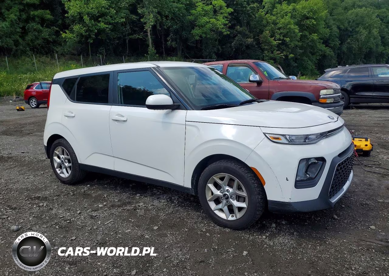 2021 Kia Soul S VIN:KNDJ23AU7M7766676 - 4
