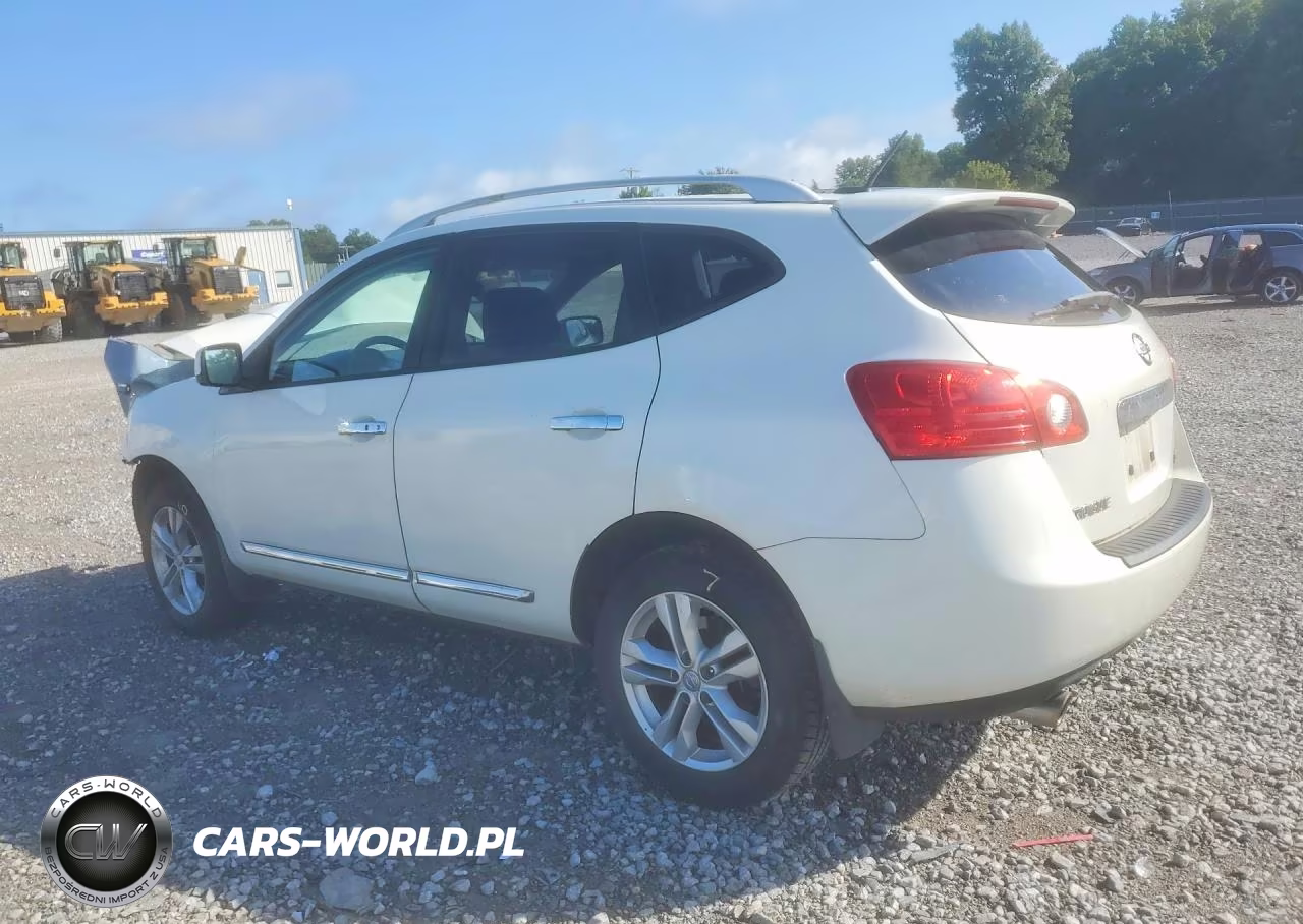 2013 Nissan Rogue S VIN:JN8AS5MV1DW620073 - 2