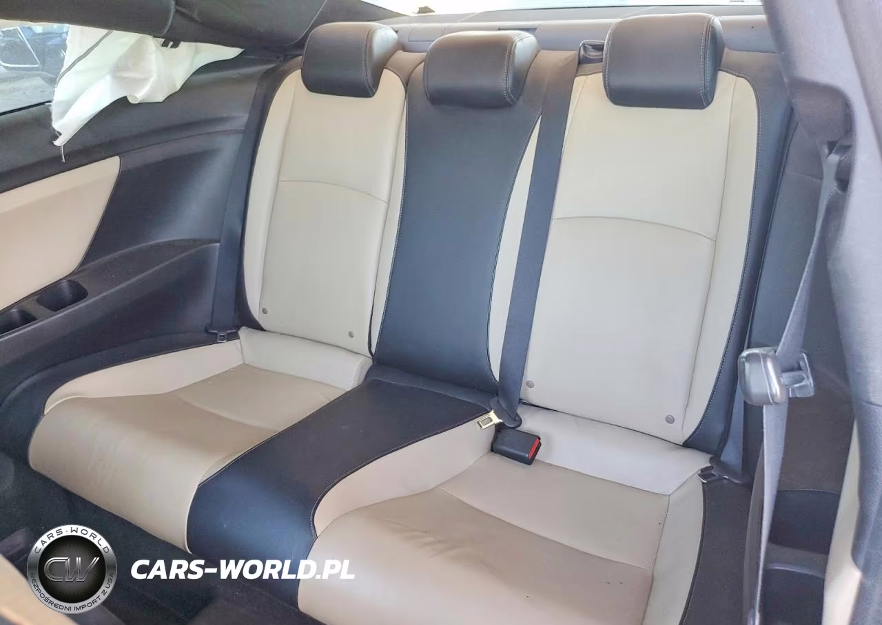 2017 Honda Civic Touring VIN:2HGFC3B91HH350731 - 10