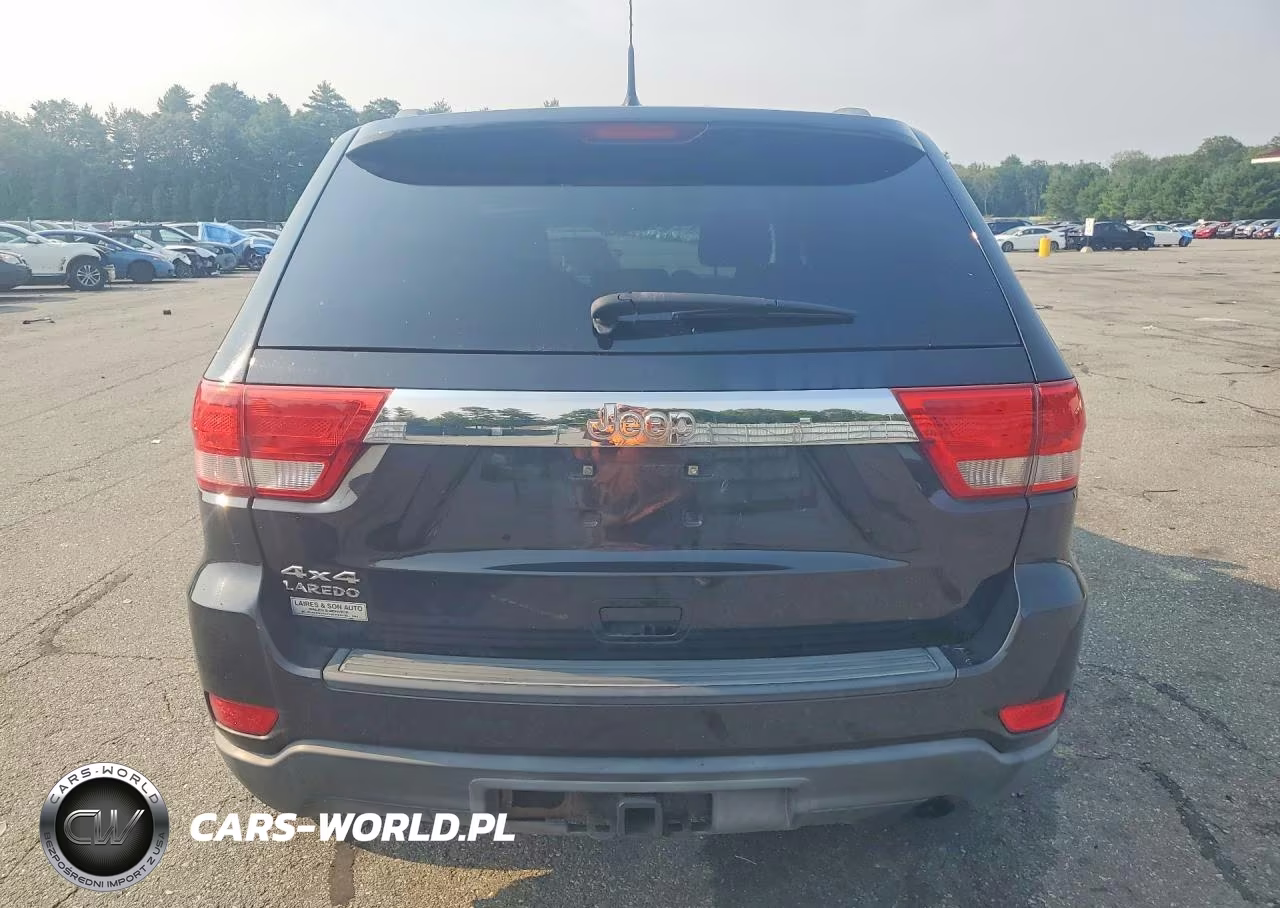 2011 Jeep Grand Cherokee Laredo VIN:1J4RR4GGXBC512741 - 6