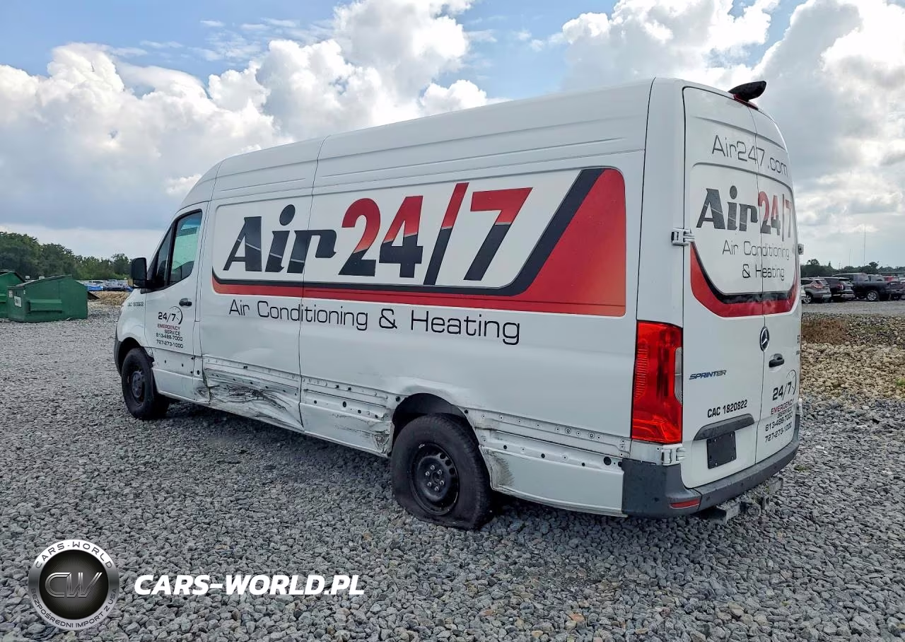 2024 Mercedes-Benz Sprinter 2500 Delivery Van VIN:W1Y4KCHY4RT181876 - 2