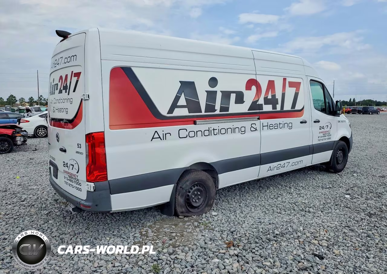 2024 Mercedes-Benz Sprinter 2500 Delivery Van VIN:W1Y4KCHY4RT181876 - 3