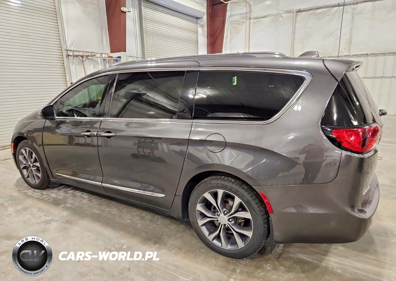 2017 Chrysler Pacifica Limited VIN:2C4RC1GG9HR751686 - 2