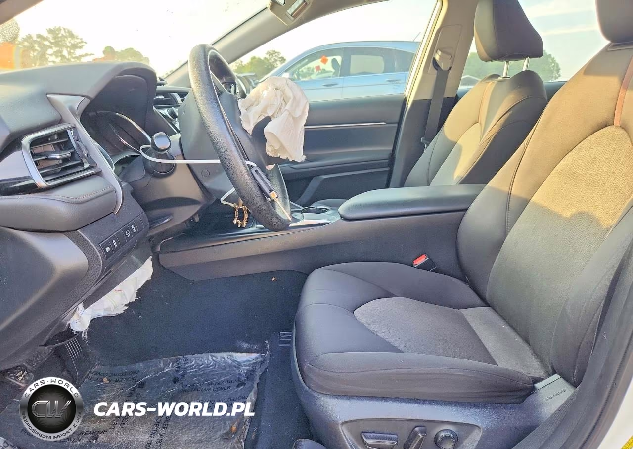 2019 Toyota Camry Le VIN:4T1B11HK0KU203673 - 7