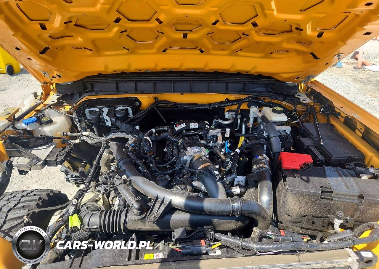 2021 Ford Bronco Base VIN:1FMEE5DP7MLA85852 - 12