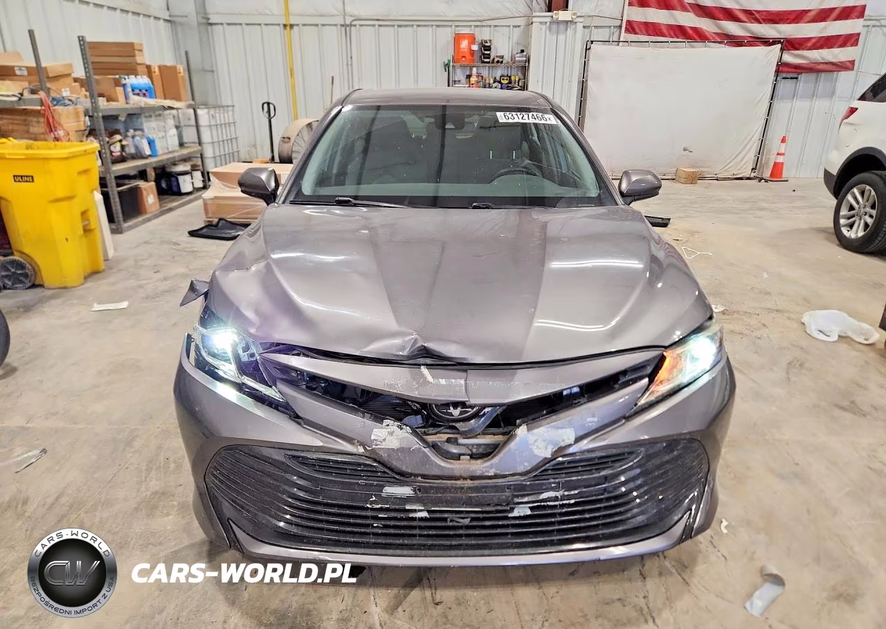 2019 Toyota Camry Le VIN:4T1B11HK3KU753112 - 5
