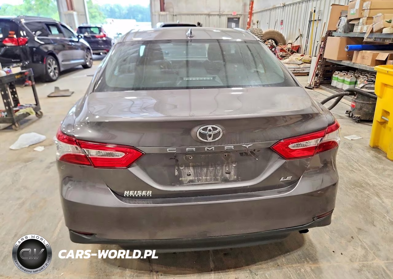 2019 Toyota Camry Le VIN:4T1B11HK3KU753112 - 6