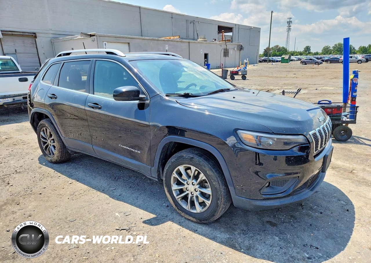 2021 Jeep Cherokee Latitude Lux VIN:1C4PJMMXXMD133020 - 4