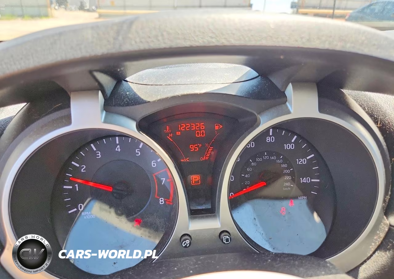 2013 Nissan Juke S VIN:JN8AF5MR5DT221708 - 9