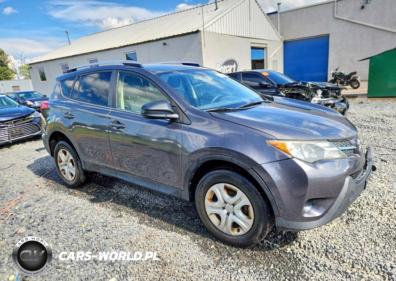 2015 Toyota Rav4 Le VIN:JTMBFREV0FJ044311 - 4
