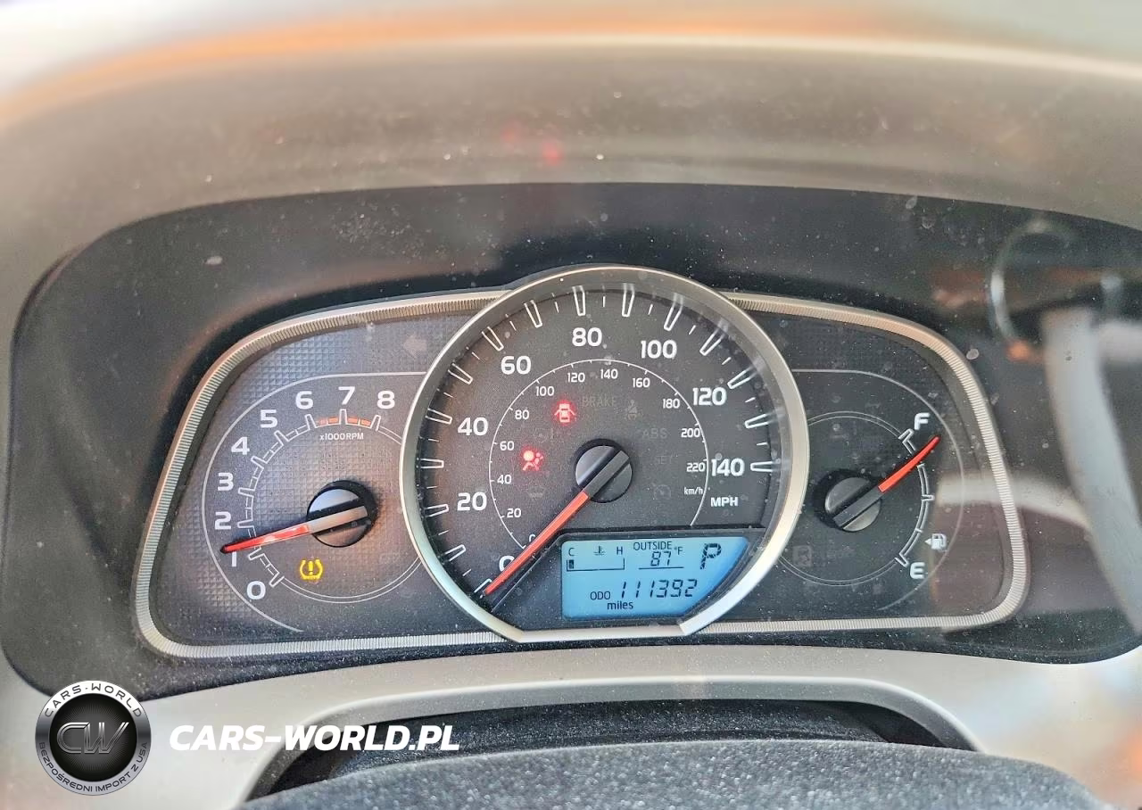 2015 Toyota Rav4 Le VIN:JTMBFREV0FJ044311 - 9
