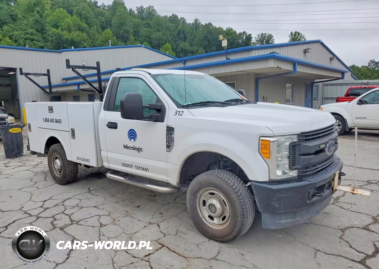 2017 Ford F250 Super Duty VIN:1FDBF2B60HEC56427 - 4