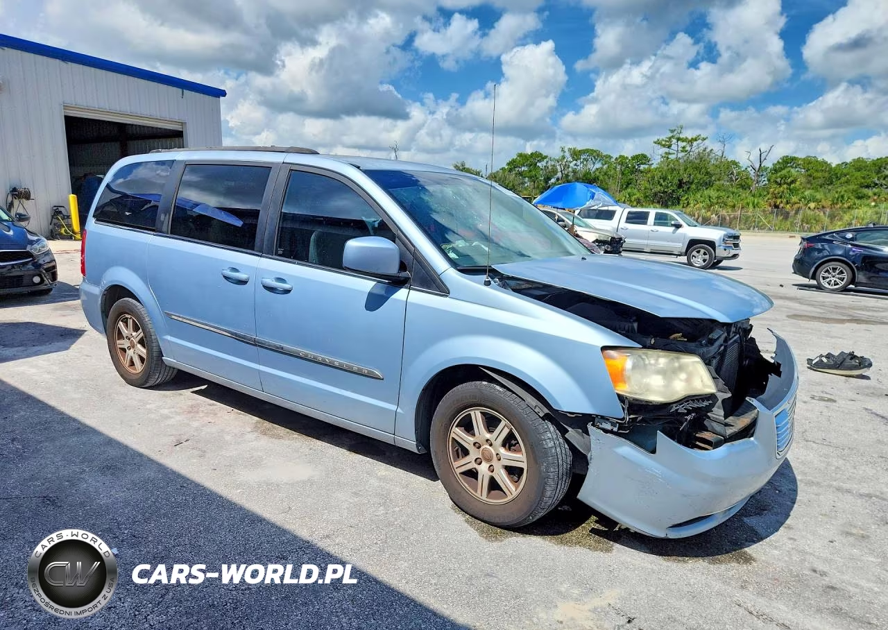 2012 Chrysler Town & Country Touring VIN:2C4RC1BG0CR383463 - 4