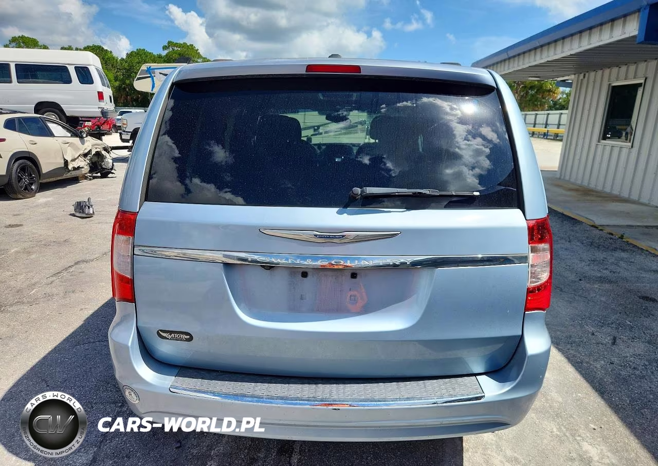 2012 Chrysler Town & Country Touring VIN:2C4RC1BG0CR383463 - 6