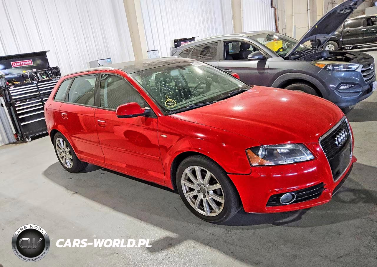 2013 Audi A3 Premium Plus VIN:WAUKJAFMXDA028018 - 4