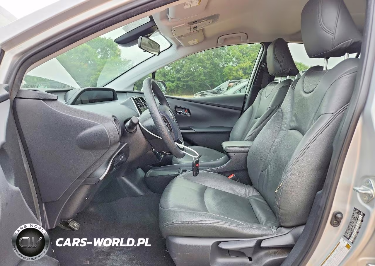 2019 Toyota Prius Le VIN:JTDKARFU3K3098933 - 7