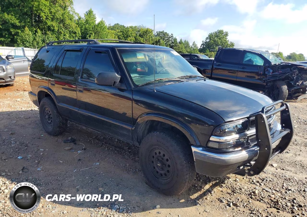 2001 Chevrolet Blazer VIN:1GNDT13W112185459 - 4