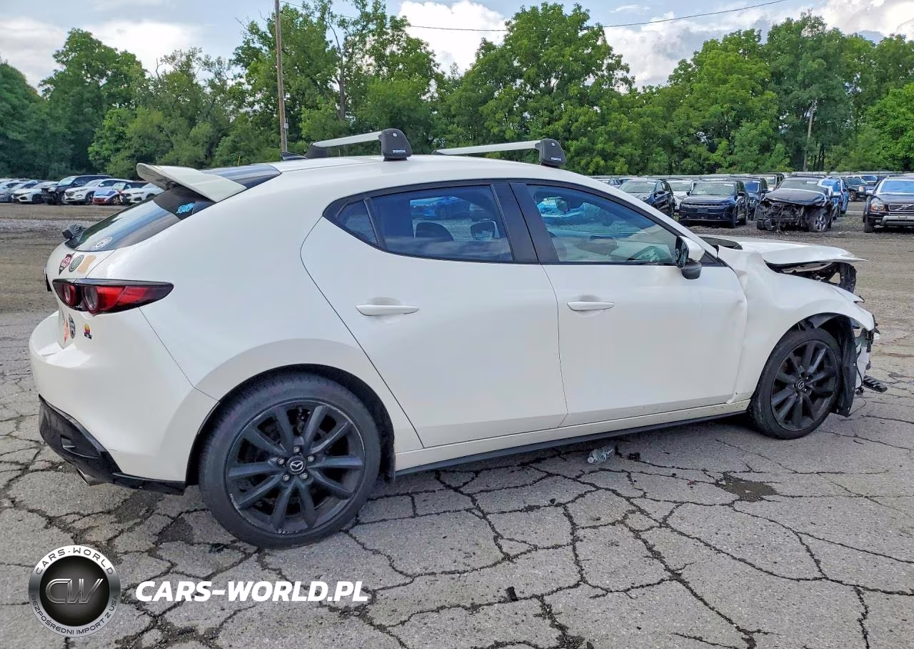 2020 Mazda 3 Preferred VIN:JM1BPBMMXL1159362 - 3