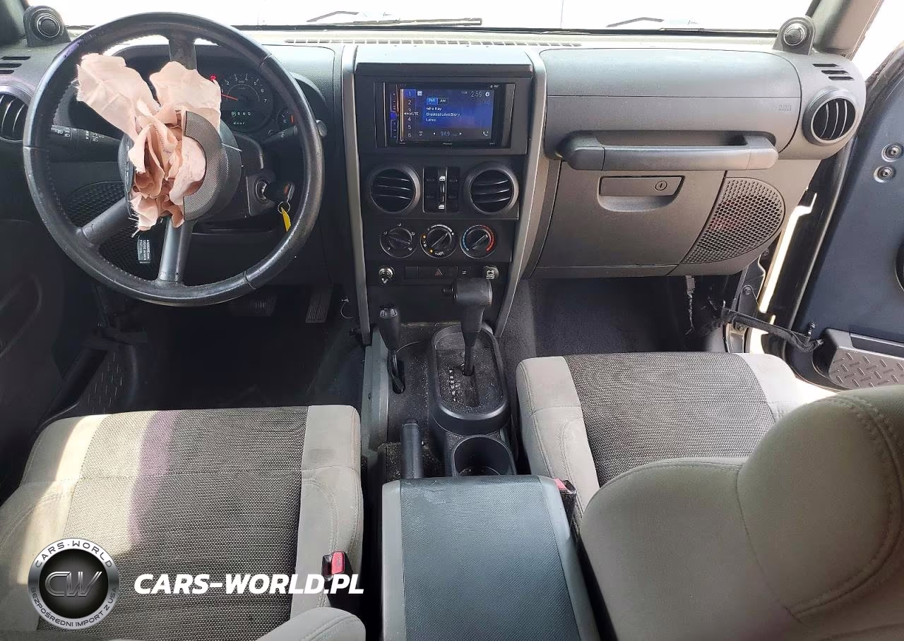 2007 Jeep Wrangler X VIN:1J4GA39197L172541 - 8