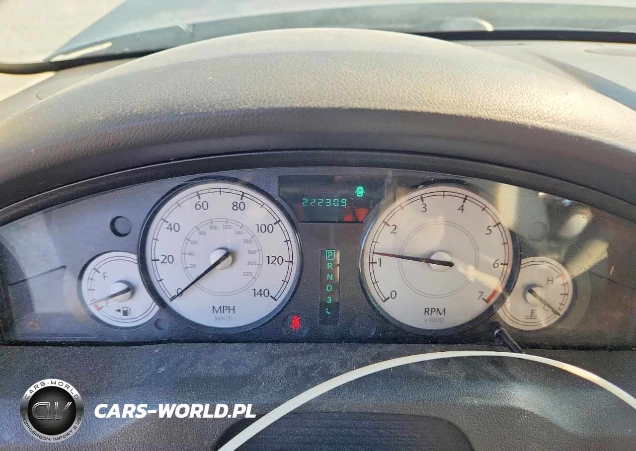 2007 Chrysler 300 VIN:2C3LA43R57H802131 - 9