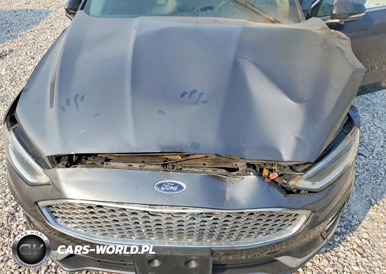 2020 Ford Fusion Titanium VIN:3FA6P0D93LR192345 - 11