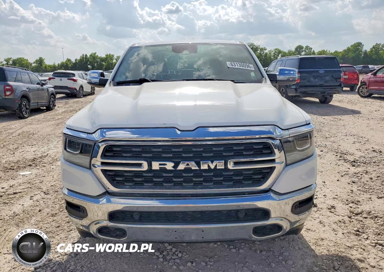 2024 Ram 1500 Laramie VIN:1C6SRFJT0RN149378 - 5