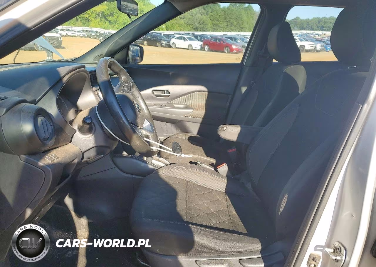 2018 Nissan Kicks S VIN:3N1CP5CU4JL531102 - 7