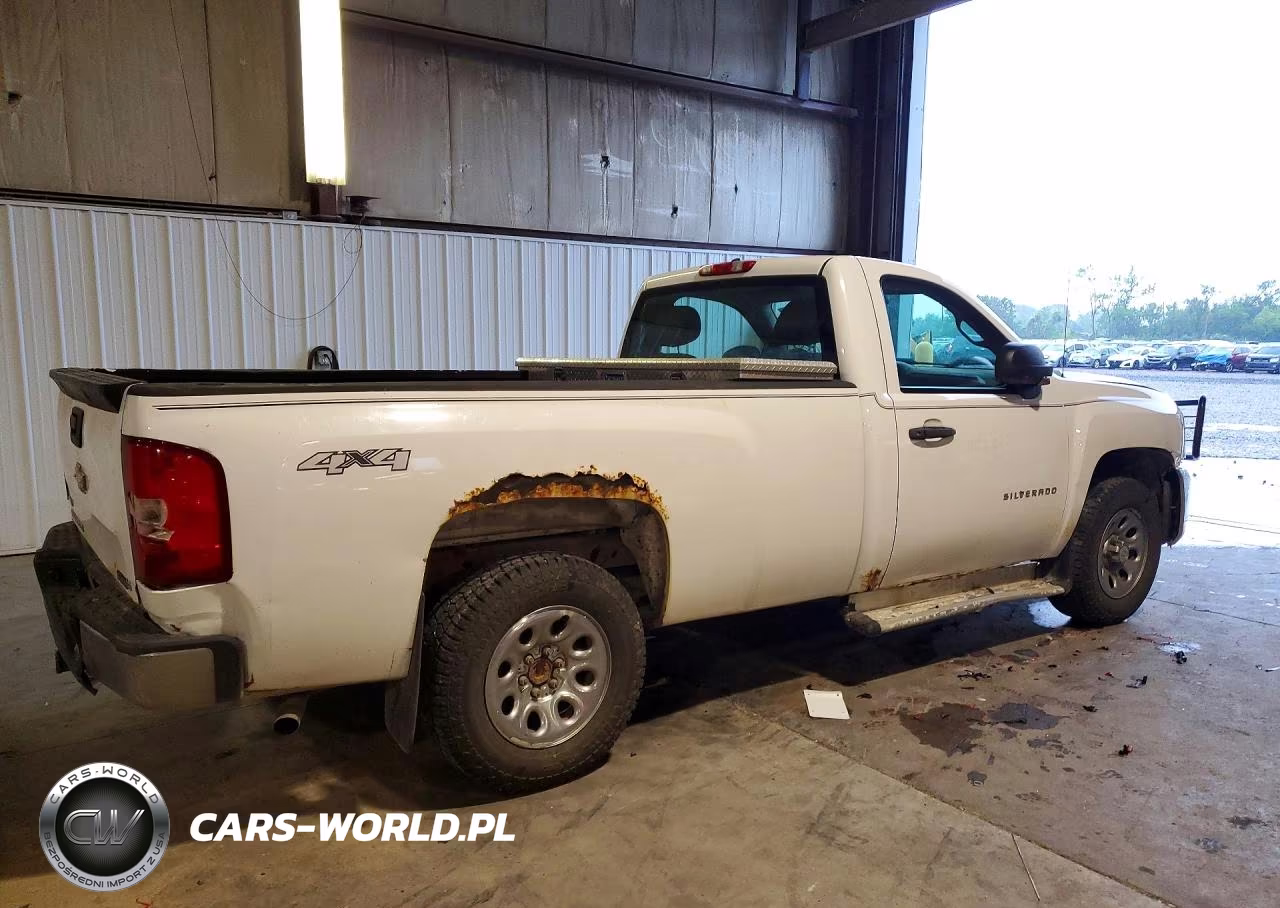 2012 Chevrolet Silverado K1500 VIN:1GCNKPEA2CZ272477 - 3
