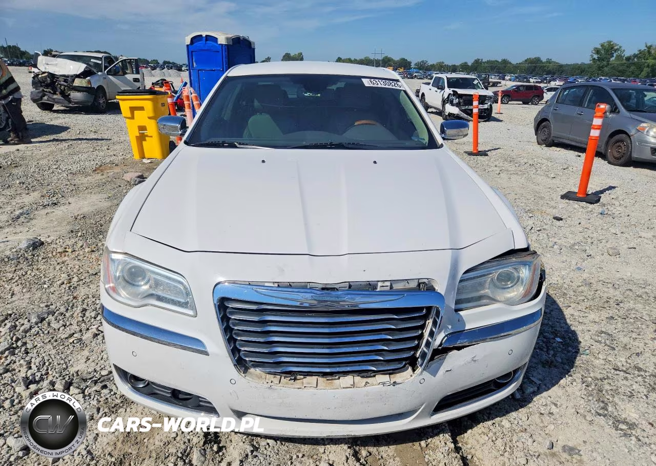 2011 Chrysler 300 Limited VIN:2C3CA5CG9BH509426 - 5