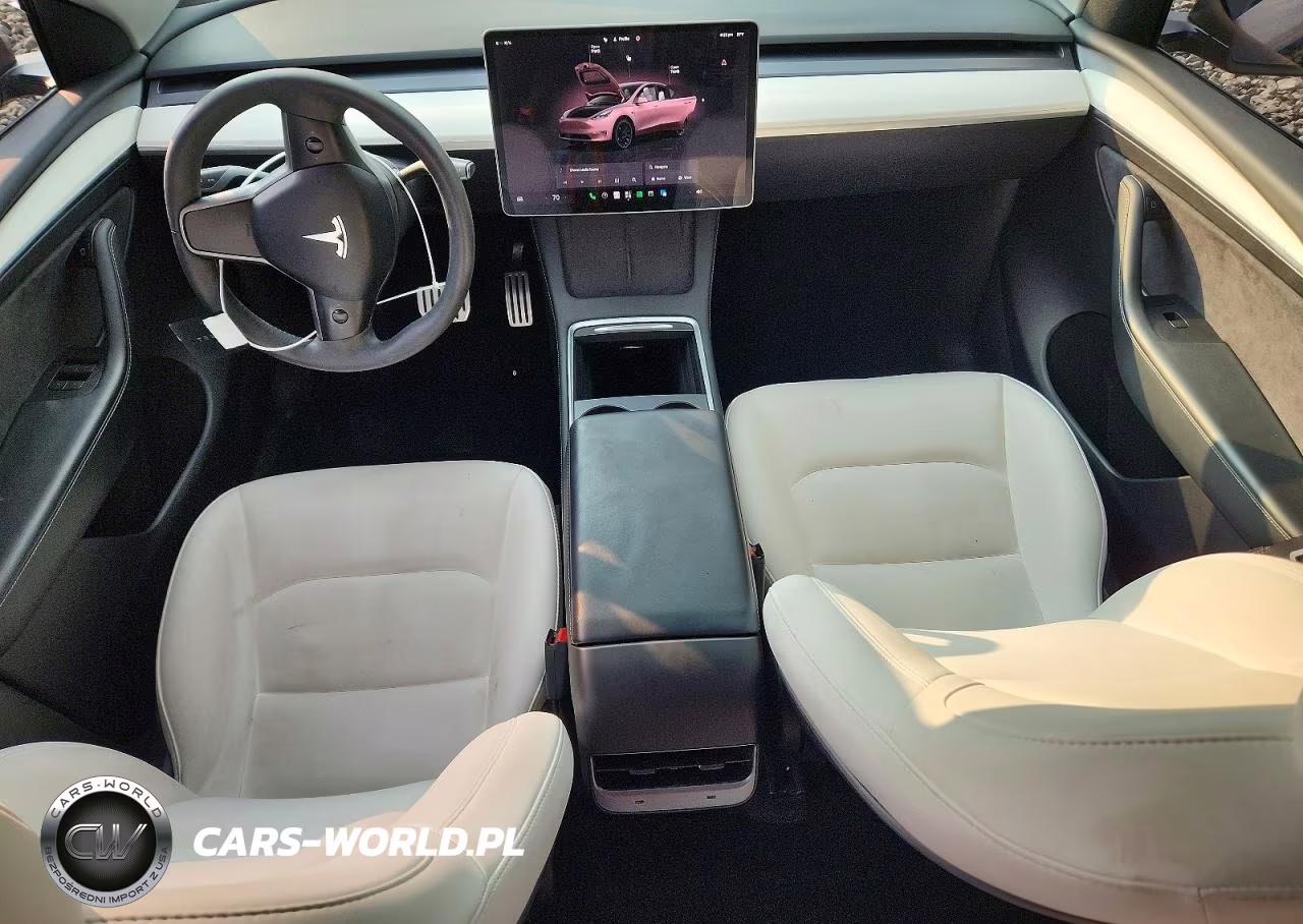 2023 Tesla Model Y VIN:7SAYGDEF0PF636919 - 8