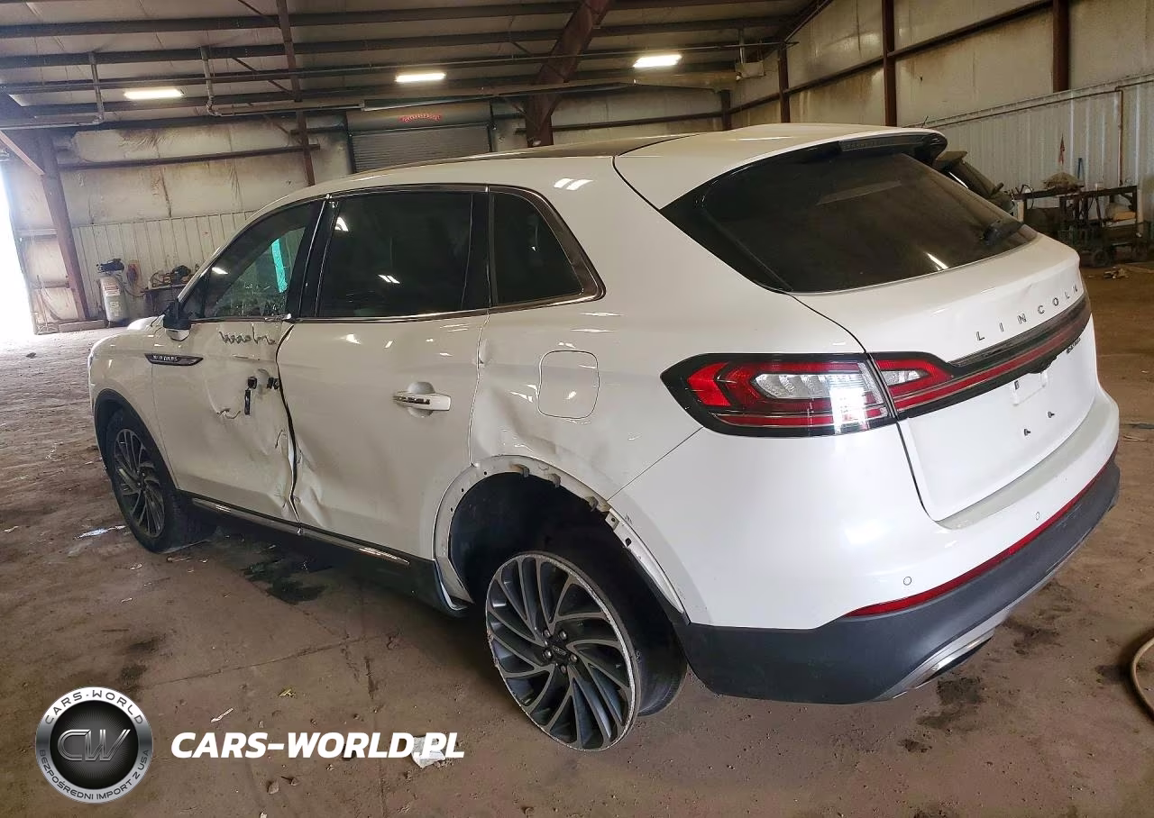 2020 Lincoln Nautilus Reserve VIN:2LMPJ8K96LBL34140 - 2