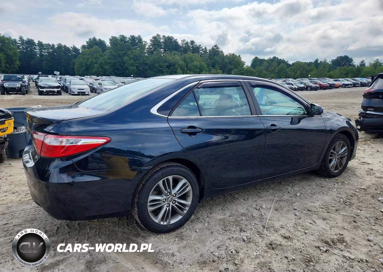 2016 Toyota Camry Se VIN:4T1BF1FK7GU189539 - 3
