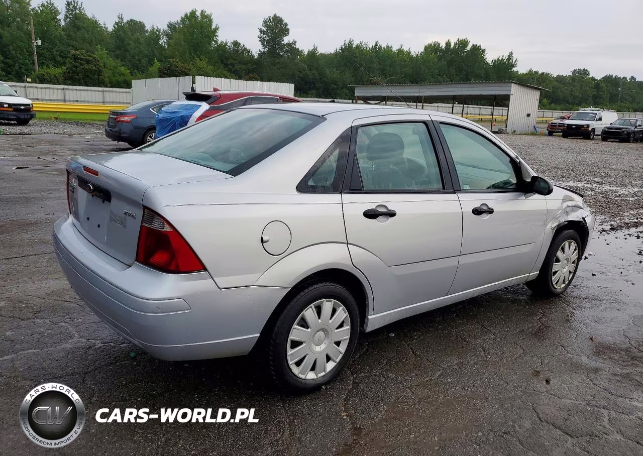 2005 Ford Focus Zx4 VIN:1FAFP34N15W155308 - 3