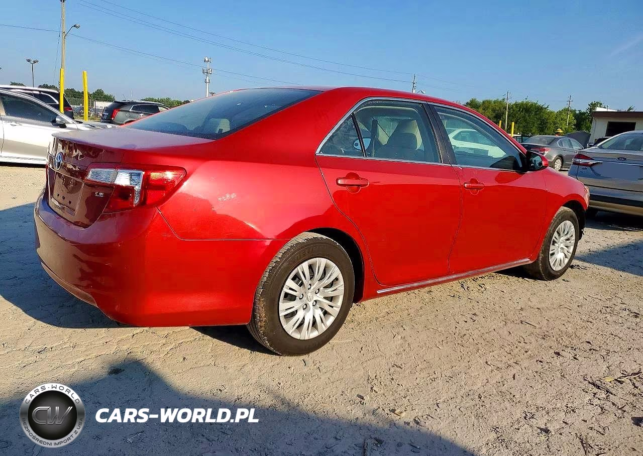 2014 Toyota Camry Le VIN:4T4BF1FK2ER406577 - 3