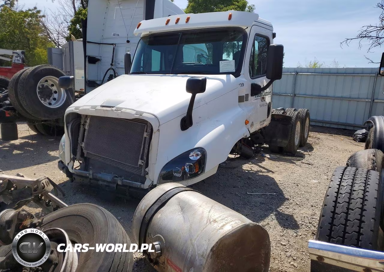 2017 Freightliner Cascadia 125 Semi Truck VIN:3AKJGEDV0HDHS9293 - 1
